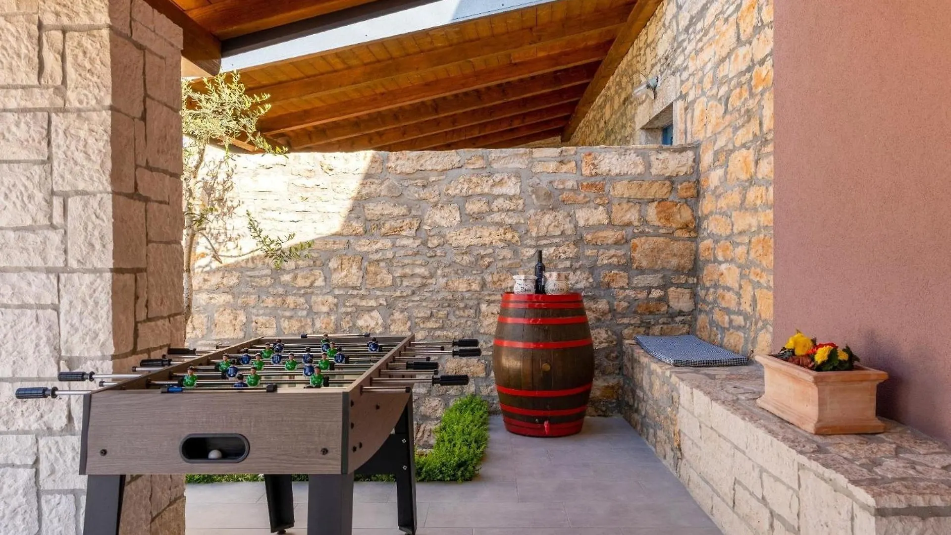 Vakantiehuis Ferienhaus Mit Privatpool Fuer 5 Personen Ca 100 Qm In Butkovici, Istrien Binnenland Von Istrien